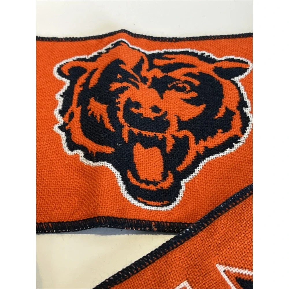 Chicago Bears Chase Bank Reversible Scarf Knit Winter Neck NEW - 2010